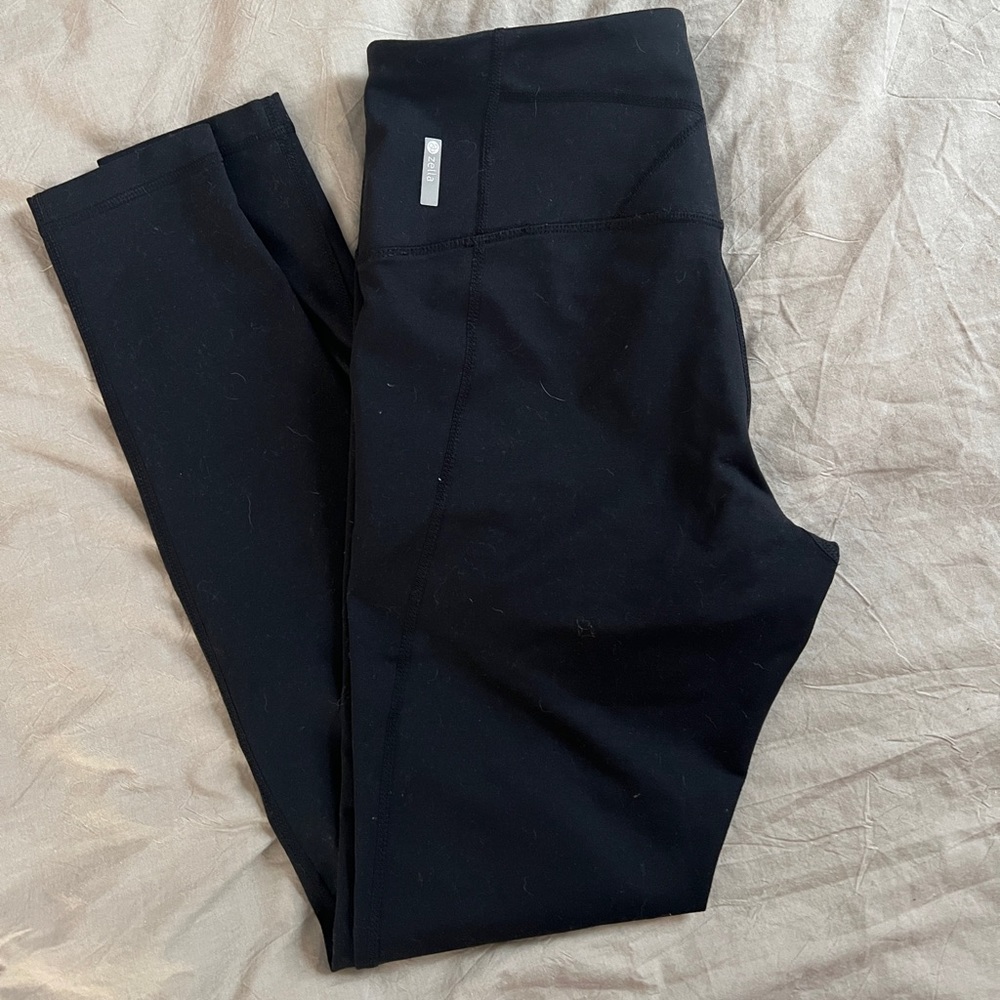 Zella Women’s Classic Black Leggings • M